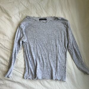 Brandy Melville 3/4 tee shirt